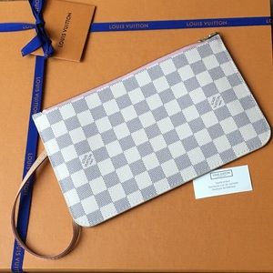 Louis Vuitton Neverfull Clutch